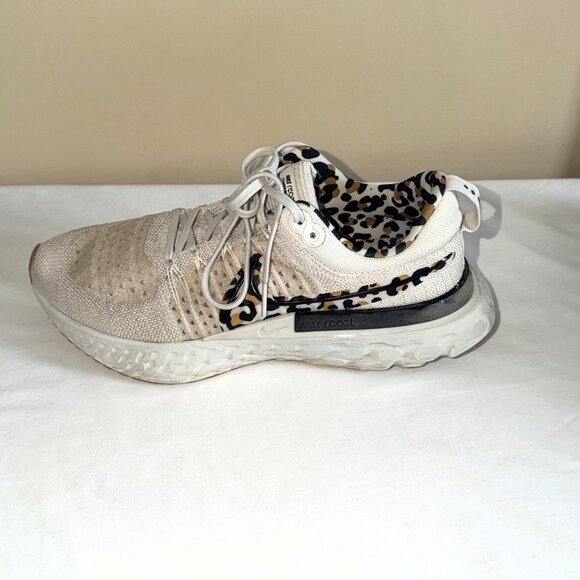 Nike React Infinity Run Flyknit 2 Womens Shoe White Leopard 10 - Picture 7 of 10